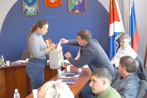 Большинством голосов освобожден от должности заместитель председателя Думы ПГО Анатолий Аношин