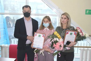 Глава округа поздравил Викторию Машкину и ее тренера