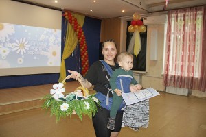 В конкурсе «Ромашковый бал» победила Нина Кравченко