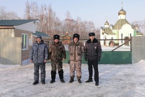 На охране порядка - казаки вместе с полицейскими